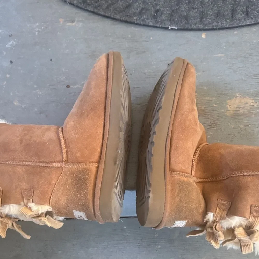 UGG warm suede